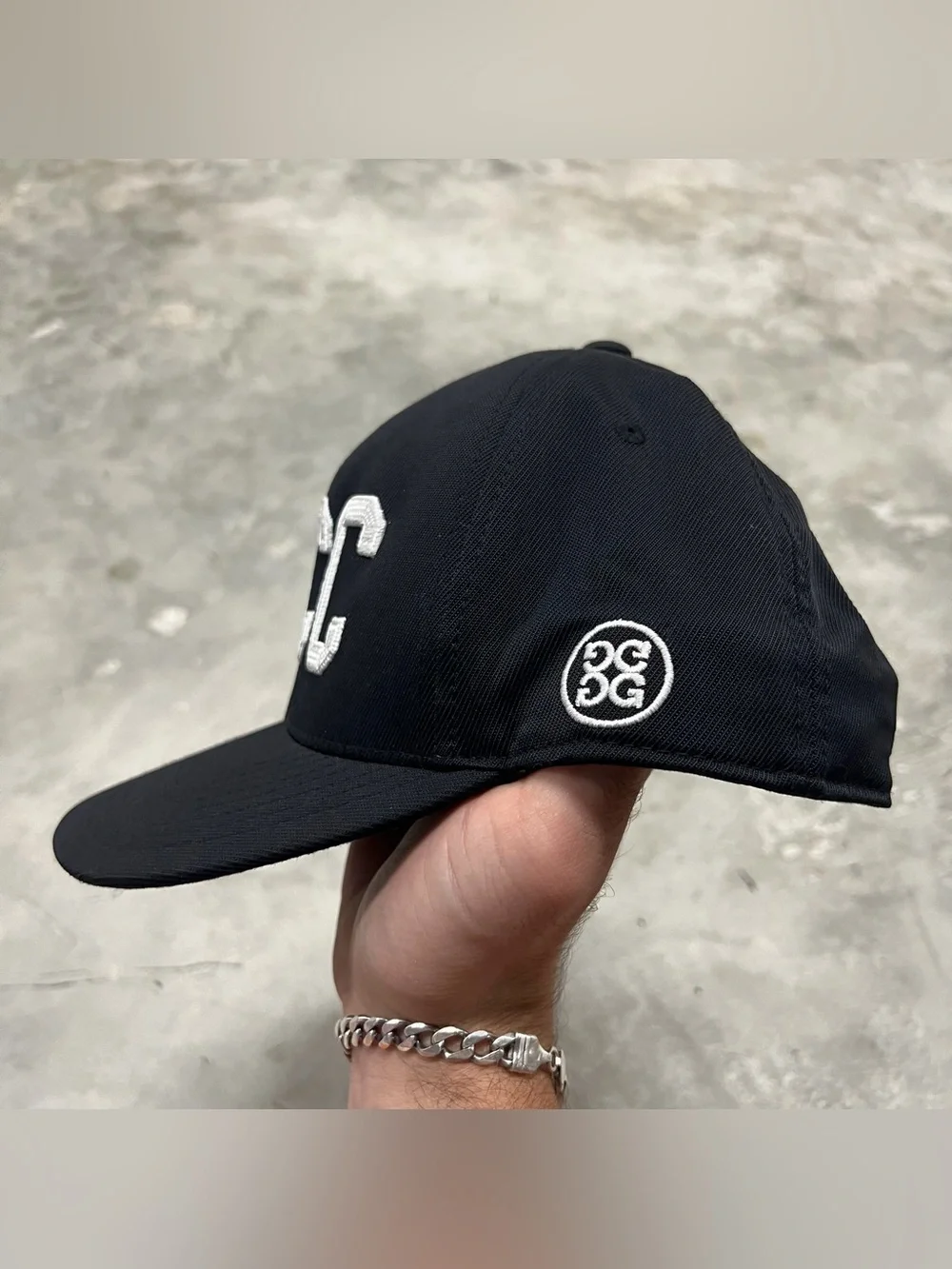 G/Fore GFore G4 Snap Back Golf Baseball Hat Cap Black White Embroidered ACC